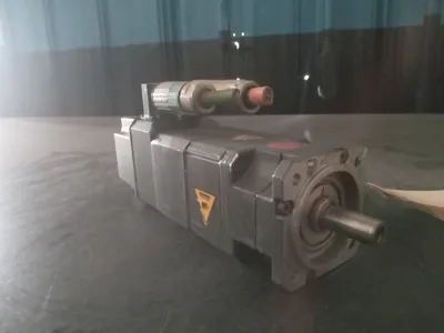 USED SIEMENS 1FT6031-4AK71-4AH0-Z