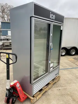 New | in-Stock True Old Stock 2023 54" True GDIM-49NT-HC~TSL01 Glass 2 Door Bag Ice Merchandiser Indoor Freezer 120V Display Freezers Illinois US | Falcon Restaurant Supply #1375778