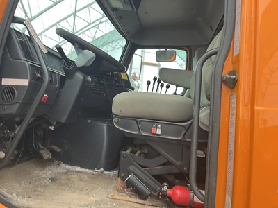 Used 2003 VOLVO VHD 6X4 Dump trucks Michigan US | Miedema Asset Management Group #1414286