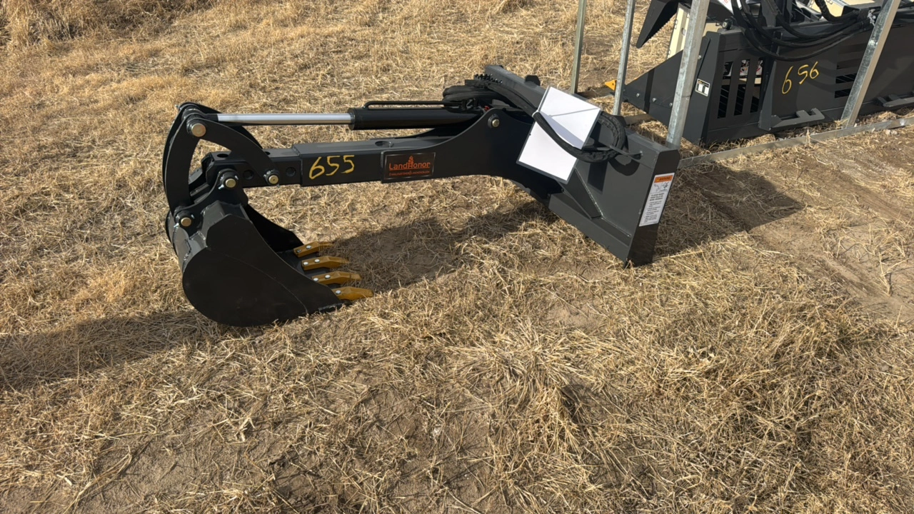 Big Arm Backhoe for Skidsteer	Landhonor	2025	Unused	BH-12-72D