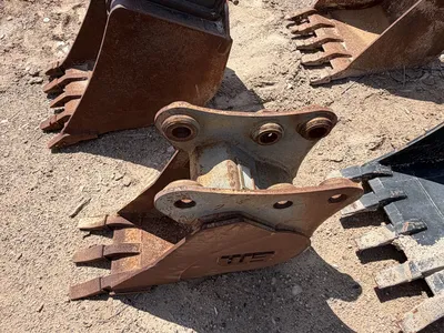 Used _UNKNOWN_ _UNKNOWN_ Multipurpose Buckets Texas US | Miedema Asset Management Group #1312824