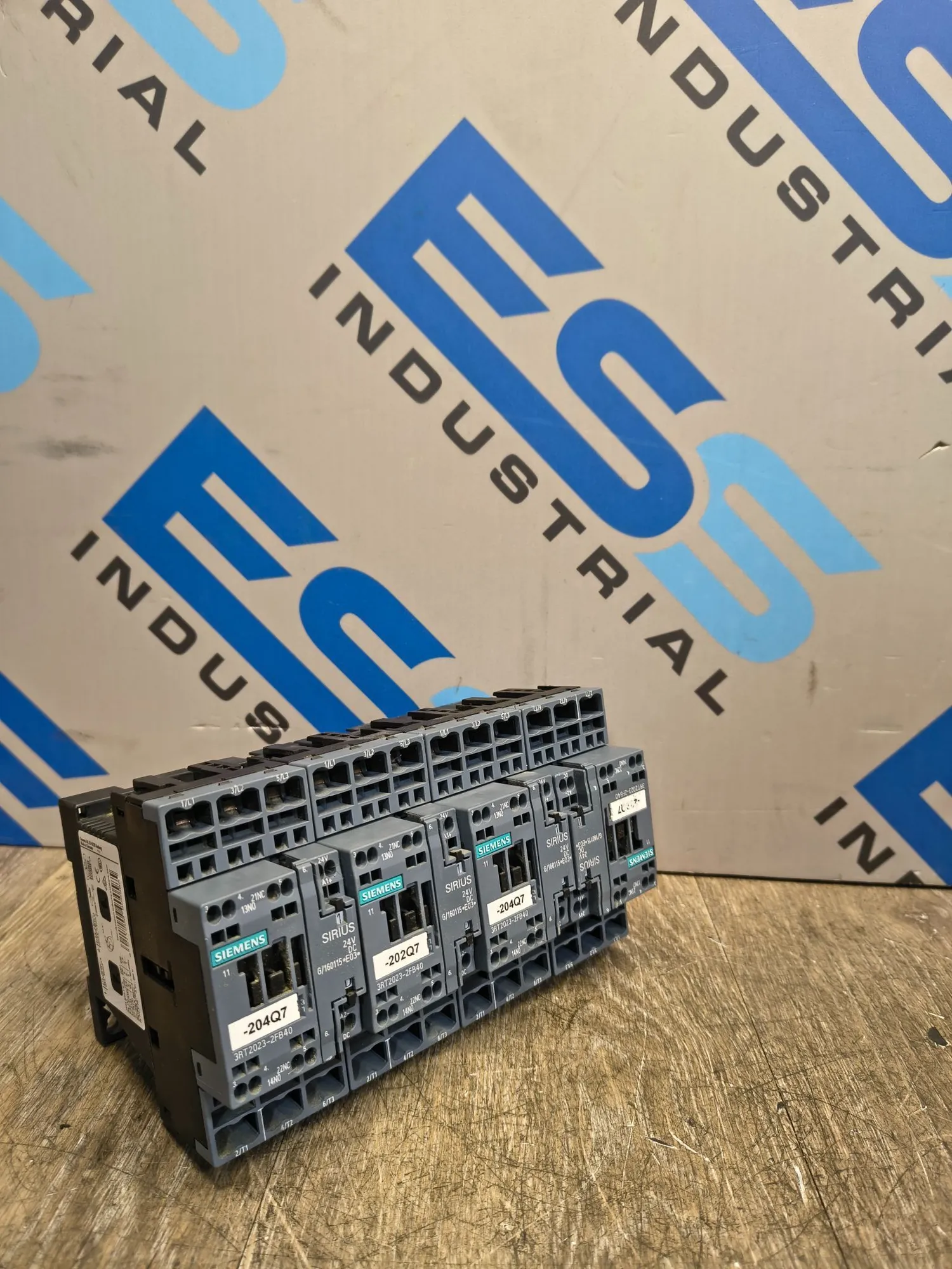 USED SIEMENS 3RT2023-2FB40