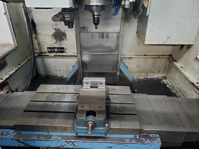 2002 SUPERMAX V56T DRILL AND TAP CENTER