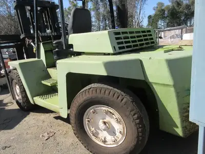 25000 lb. Clark #C500Y250, Forklift