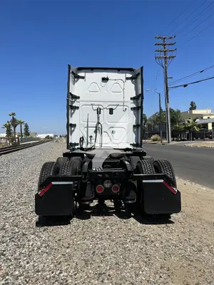Used 2016 FREIGHTLINER CASCADIA 125 Conventional trucks California US | Lillo Machinery #1403822