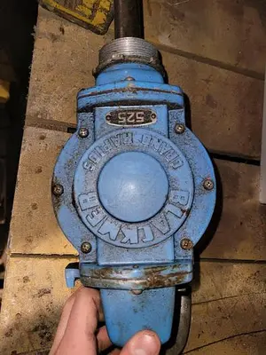 USED BLACKMER 525