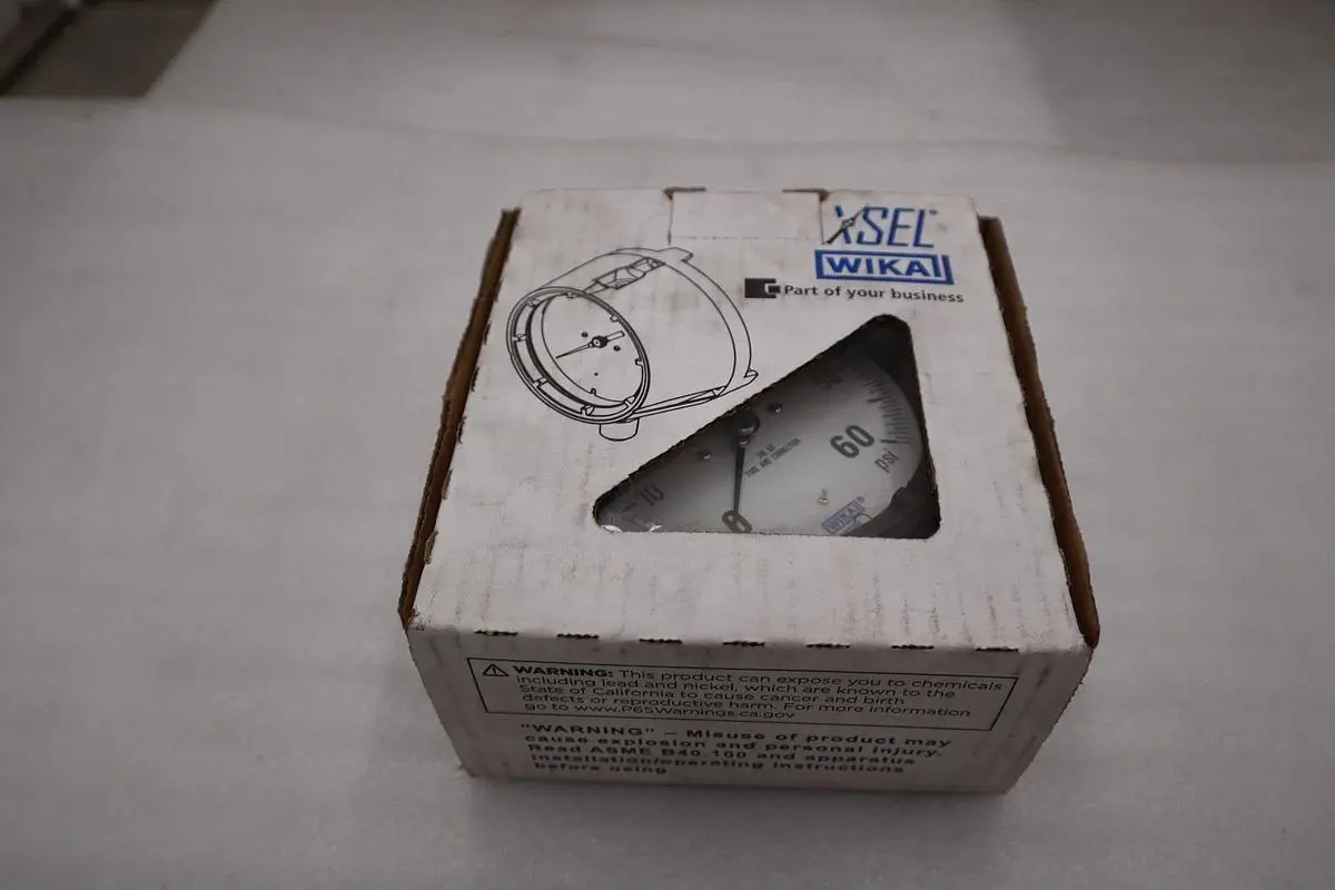 WIKA Instrument 9834826-0031 Pressure Gauge 60 PSI 1/2 Lower Mount STK 5607CC
