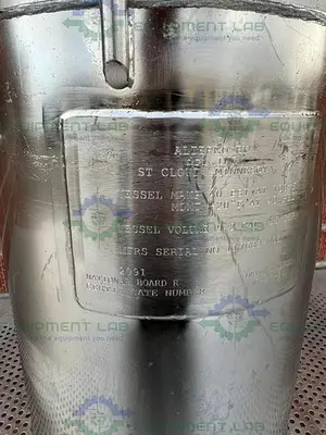 USED DCI 35 LITER STAINLESS STEEL PROCESS / PRESSURE VESSEL 40 PSI