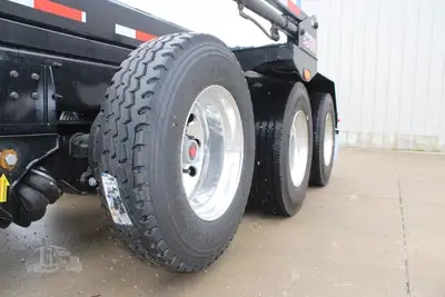 Used 2027 PETERBILT 548 Rolloff Trucks Texas US | Roll Off Truck World #1491999