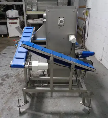 USED 2001 QUANTUM TC-2
