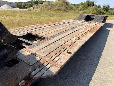 Used 2011 PITTS 50 TON DROP DECK TRI-AXLE Lowboy Trailers Michigan US | Miedema Asset Management Group #1338402