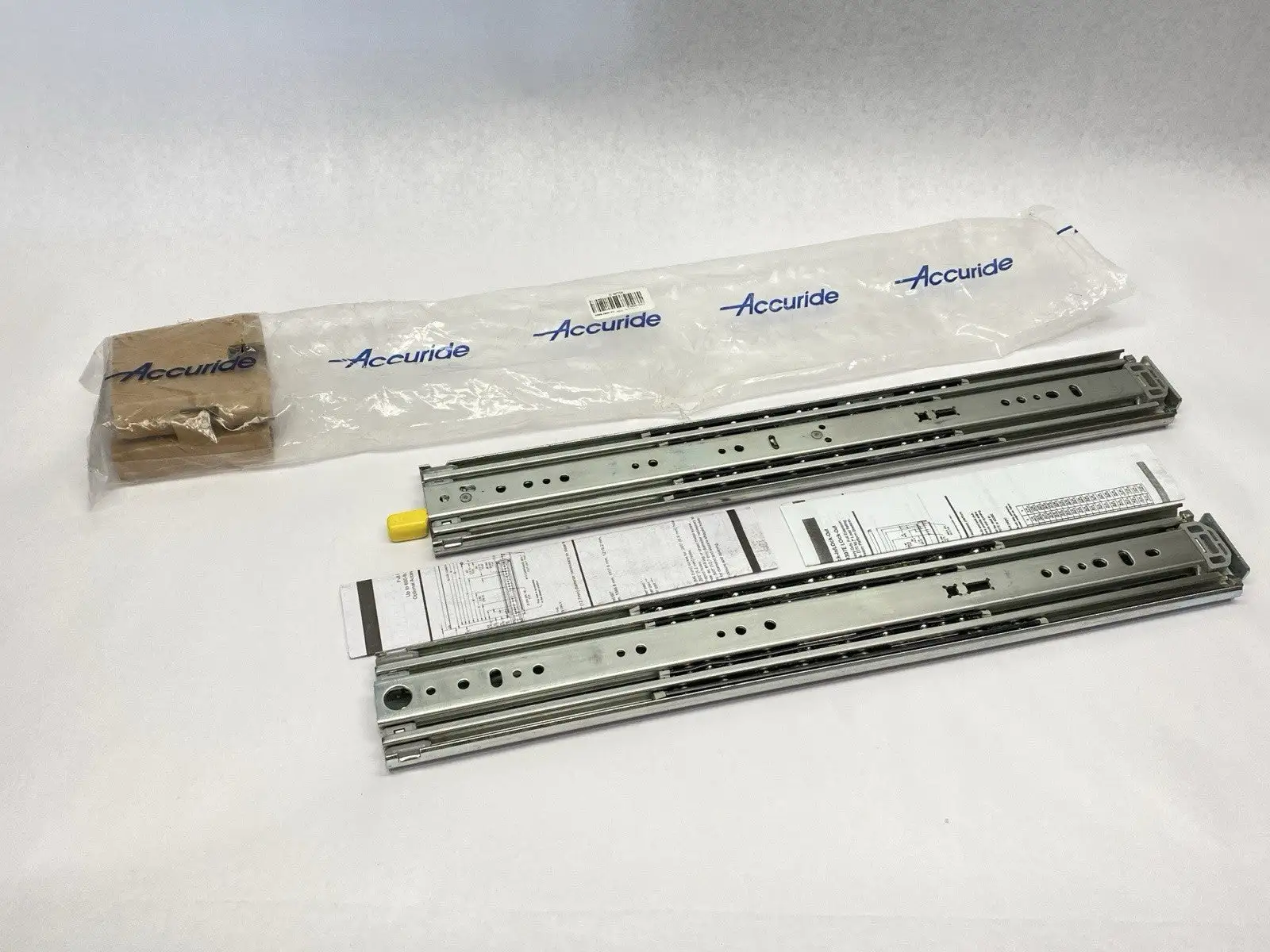 New | in-Stock ACCURIDE HEAVY DUTY LOCK IN/OUT DRAWER SLIDE RAILS PLC Input & Output | Maverick Industrial Sales #1106405