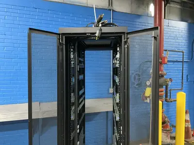 Used APC _UNKNOWN_ Cabinets Ohio US | HGR 24 #1787381