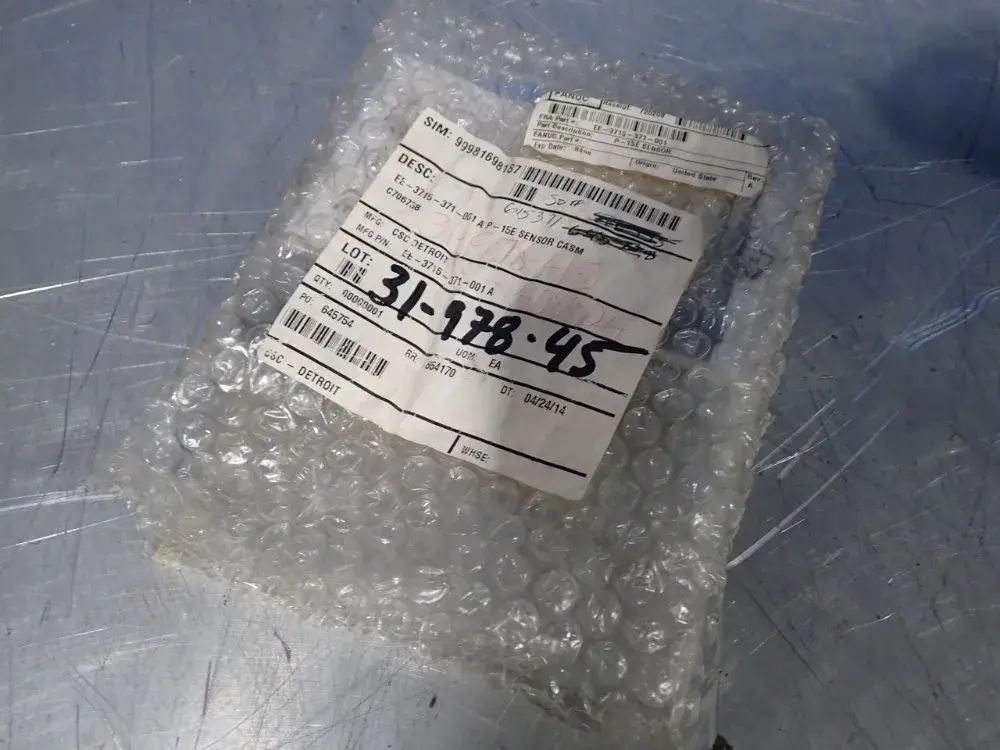NEW FANUC EE3715371001