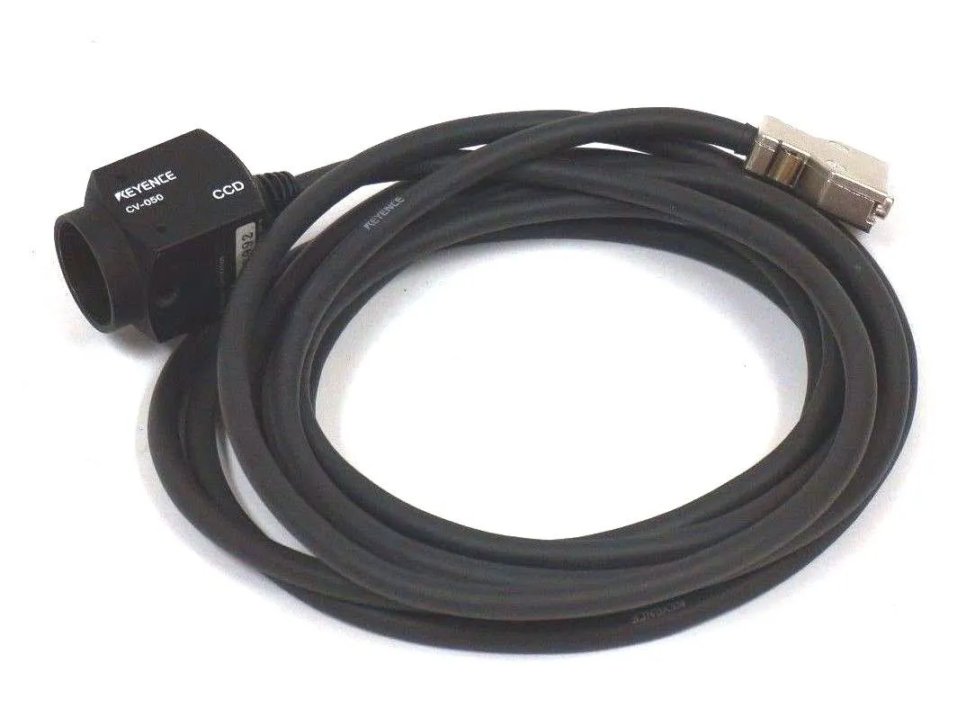USED KEYENCE CV-050 CAMERA CCD CV050
