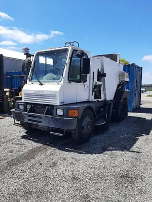 USED JOHNSTON 4000 SWEEPER TRUCK