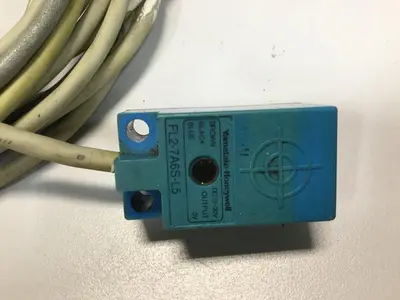 USED YAMATAKE FL2-7A6S-L5