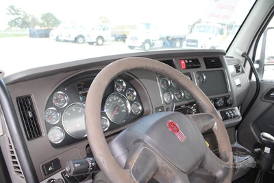 Used 2015 KENWORTH T880 Vacuum Truck Texas US | Roll Off Truck World #1491838