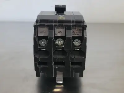Used SQUARE D QOB330 Switchgears British Columbia CA | Lenmark #241967