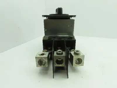 Mitsubishi Electric NF 400CS Breaker 600V 300A 3 Pole W/Lock Mechanism No Fuse