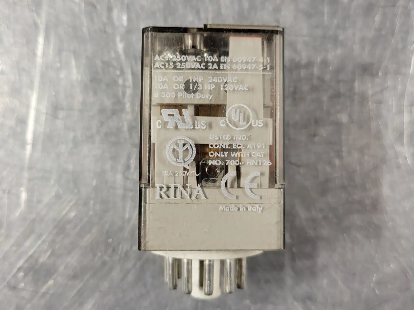 NEW ALLEN-BRADLEY 700-HA33A24