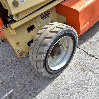 USED 2015 JLG 4069LE