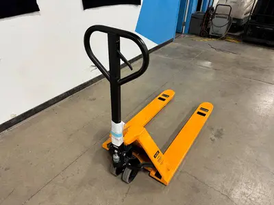 Used NEW ULINE H-1043 PALLET JACK Pallet Jacks Minnesota US | Birnstengel Equipment #1554068