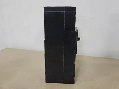 400 Amp, 3 Pole, 600 Volts Circuit Breaker