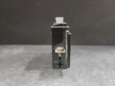 20 Amp 1 Pole Circuit Breaker