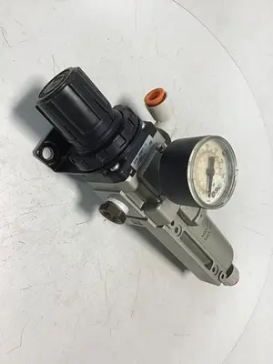 USED SMC AW30-N03BCG-2Z
