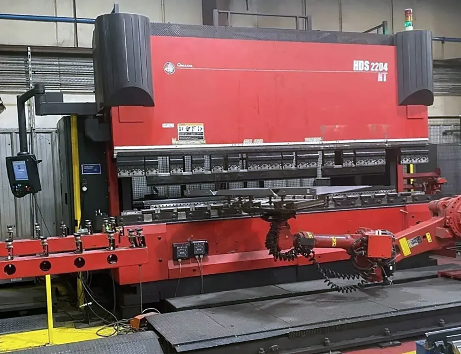 Used 2012 AMADA HDS2204NTW Press Brakes Illinois US | Machinery Marketing International #1283693