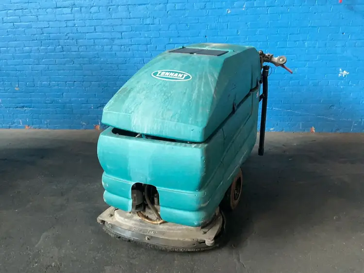 Used TENNANT 5680 Material Handling (misc) Ohio US | HGR 24 #1404375