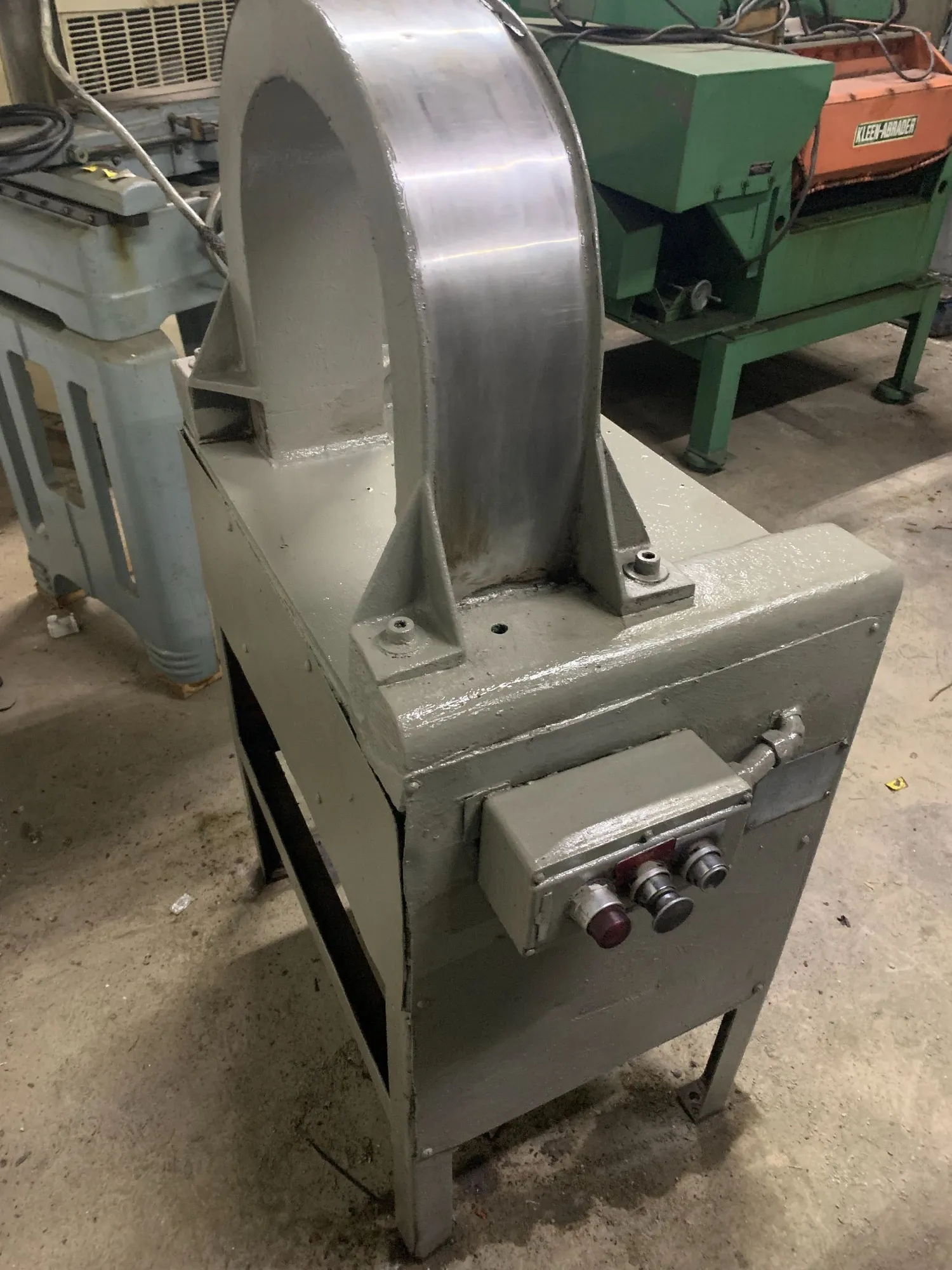 USED MAGNAFLUX SB-1416