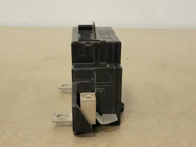 USED SQUARE D QO230