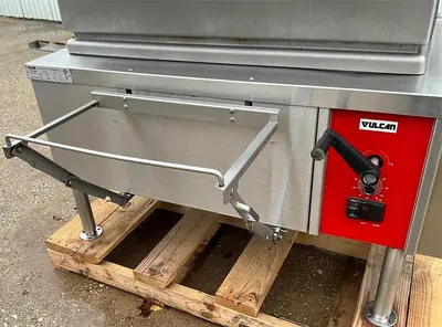 Vulcan 40 gallon electric tilt skillet