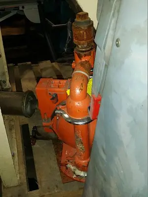 USED WILDEN M4