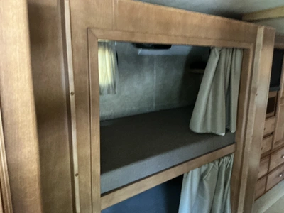 USED 2013 WINNEBAGO F53