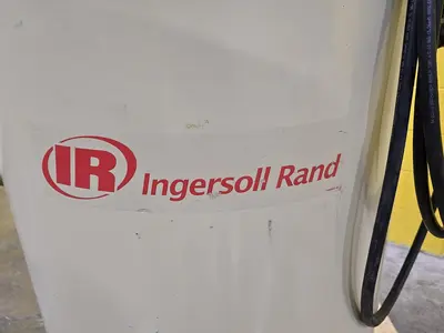 Used 2021 INGERSOLL RAND 2545K10V-3 Tank Mounted Air Compressors Wisconsin US | Packer City Sales #1303622