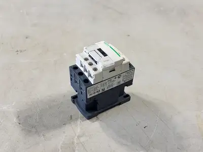 NEW SCHNEIDER ELECTRIC LC1D09F7