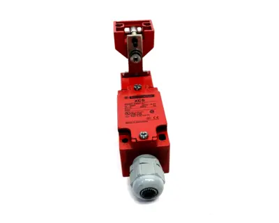 USED TELEMECANIQUE XCS