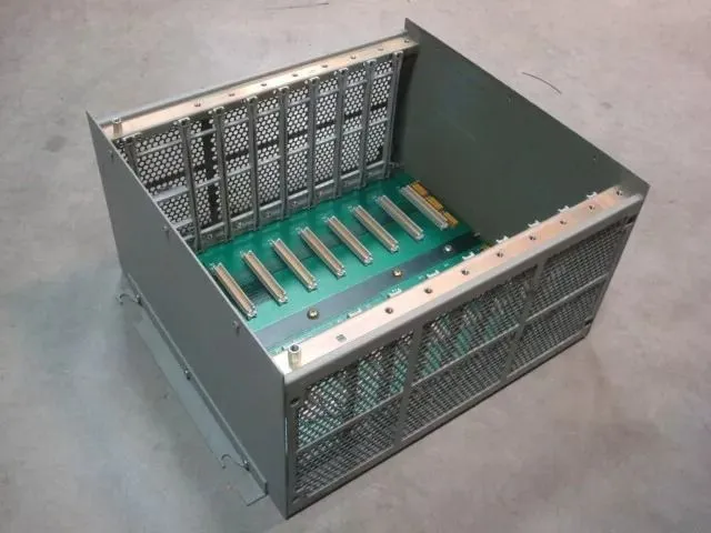 Allen Bradley 5110-A8 Pyramid Eight Slot Chassis Module Series B Used