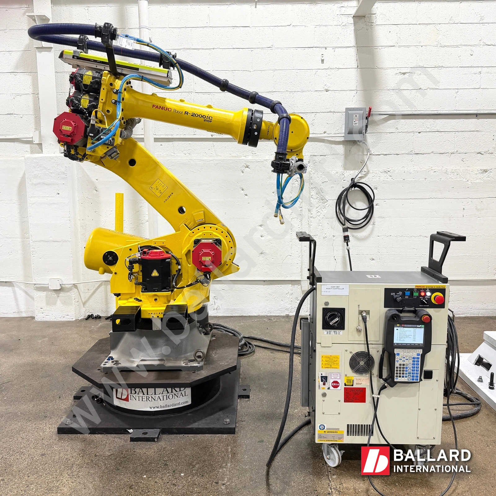 FANUC R-2000iC/210F Robot w/ R30iB Plus – NEW! NEVER PUT INTO PRODUCTION