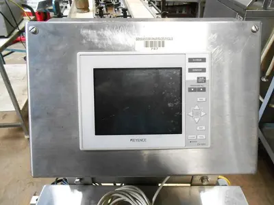 USED KEYENCE CV-551
