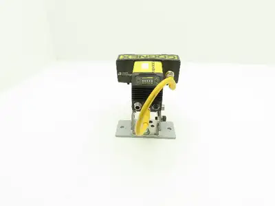 Cognex DM475X-M DataMan Fixed Mount Barcode Reader W/119-10101R High Power Light