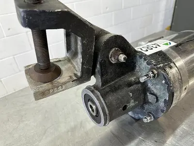 USED LIGHTNIN VIP-25