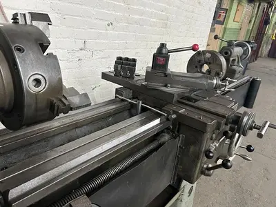 Meuser & Co. 18" x 26" - 68″ Gap Bed, Tool Room Engine Lathe, Inch / Metric