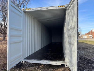 CFGU4046113 // 40 Ft High Cube Sea Container with 4 Sets of Side Doors