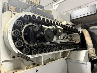 USED 2015 MAKINO F9