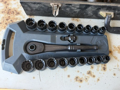 Used _UNKNOWN_ _UNKNOWN_ Internal bearing puller kits Michigan US | Miedema Asset Management Group #1313625