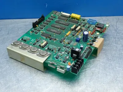 USED HAAS AUTOMATION 323051E